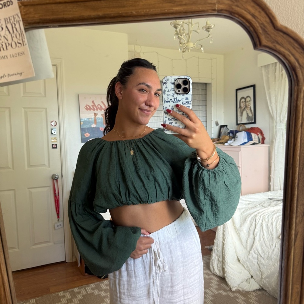 Green Balloon Sleeve Cropped Long Sleeve Shirt